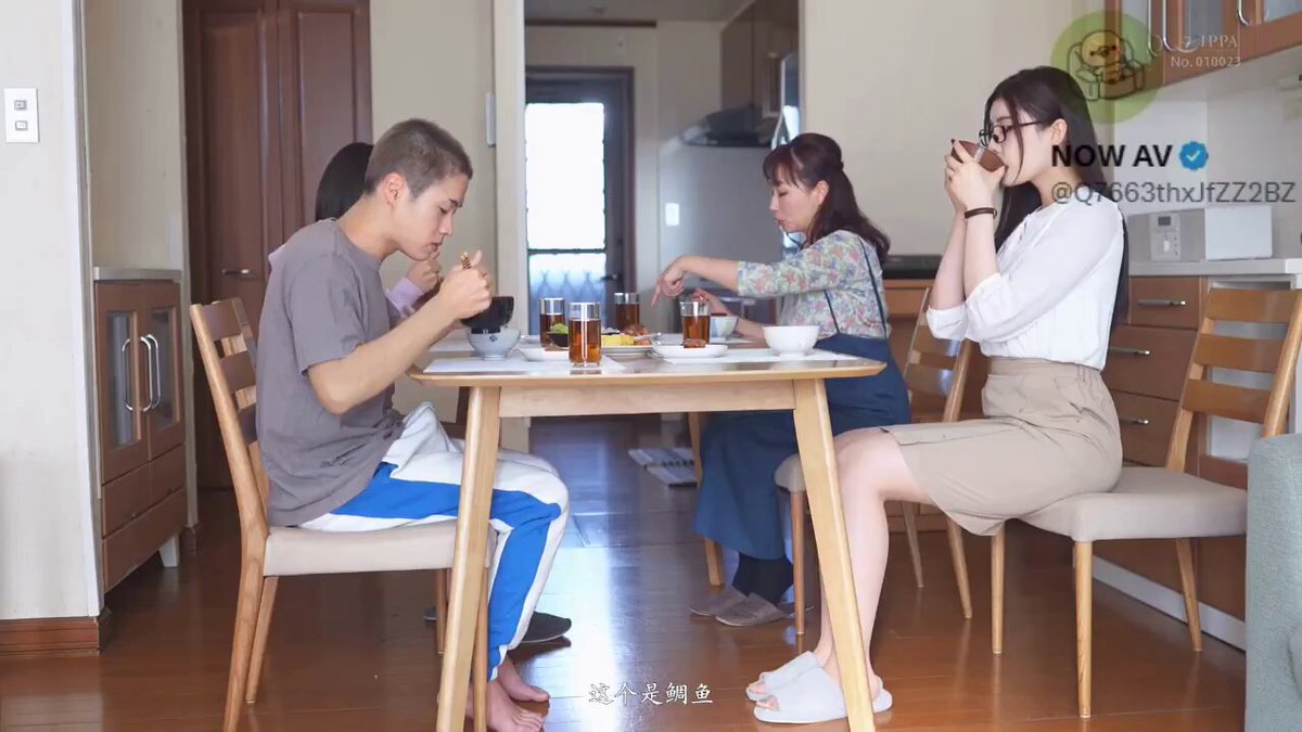 START-094 神木丽Rei Kamiki "黄毛精神小伙对女性吸引力这么强吗，姐妹通通被拿捏的吃干抹净。"



 