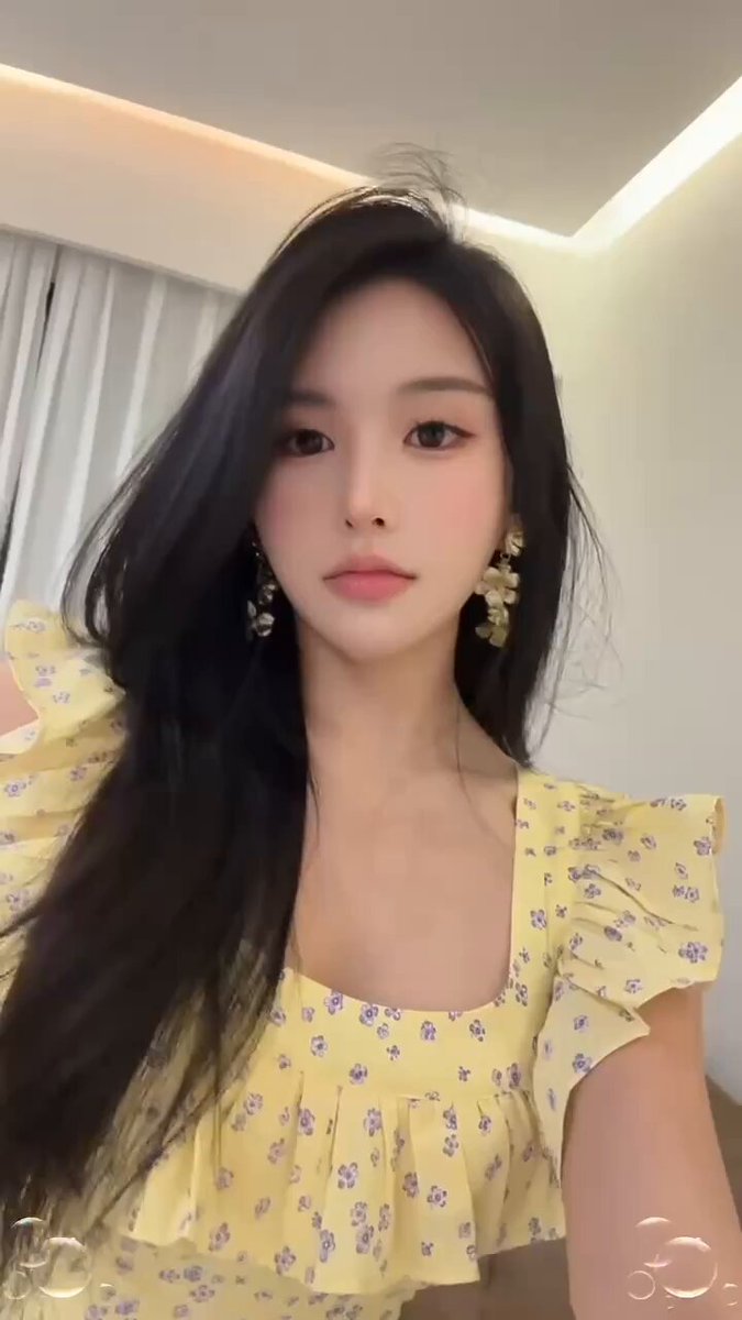 {반 고흐 전속 아르바이트}📢 【#광저우】반 고흐 전속🌩 광저우 신입 아르바이트생, 현재 싱하이 대학교 2학년, 아르바이트~ 중국 고등교육 학생 ...