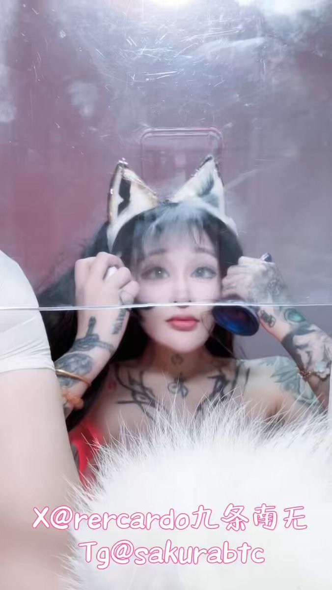 非常感谢大家在过去一年里的陪伴与支持
这份温暖让我倍感珍惜
希望明年 以及未来的每一个生日
你我依然能够相伴左右 
愿我们的故事永不落幕 💗

   