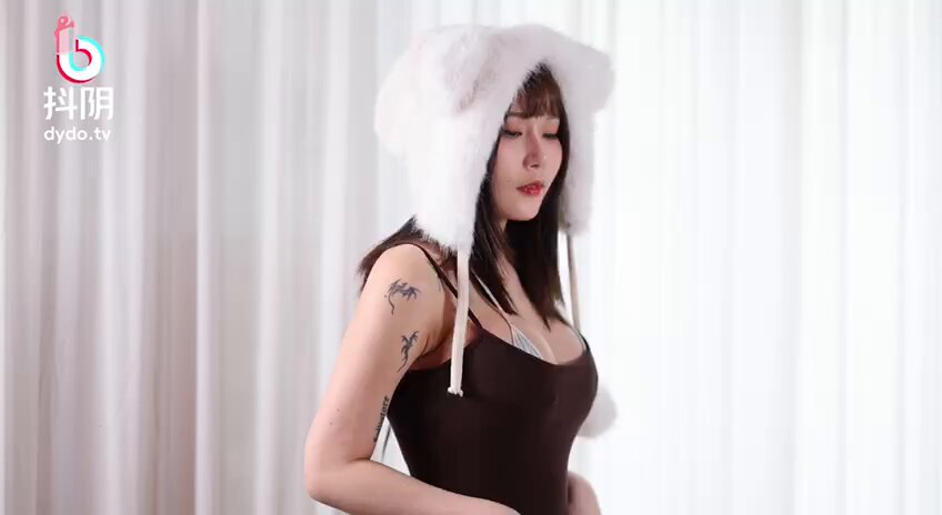 圣诞特辑影片-2025淫乱平安夜，12.25日抖阴APP独家首播，  