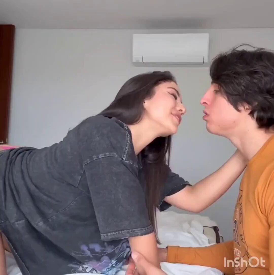 chudai😋
#nsfw #porn #sex #fucking #horny #cum #orgasm #slut #ass #pussy #horny #goon  #mommy #xxx #MomVideos_ #MomWannas 