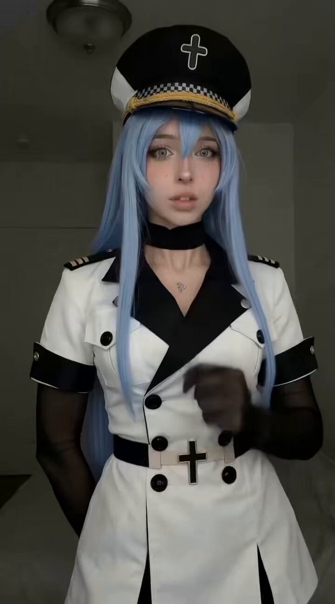 青髪艦長コスプレの誘惑！白ストッキング軍服少女のオナニー調教ショー