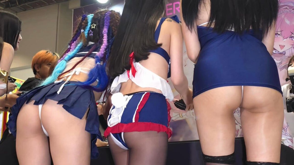 Comic Con Beaker Cosplayer #ComicCon #Cosplay #Exhibitionist Kandungan yang lebih menarik dalam kumpulan Telegram (siaran disemat di hala...