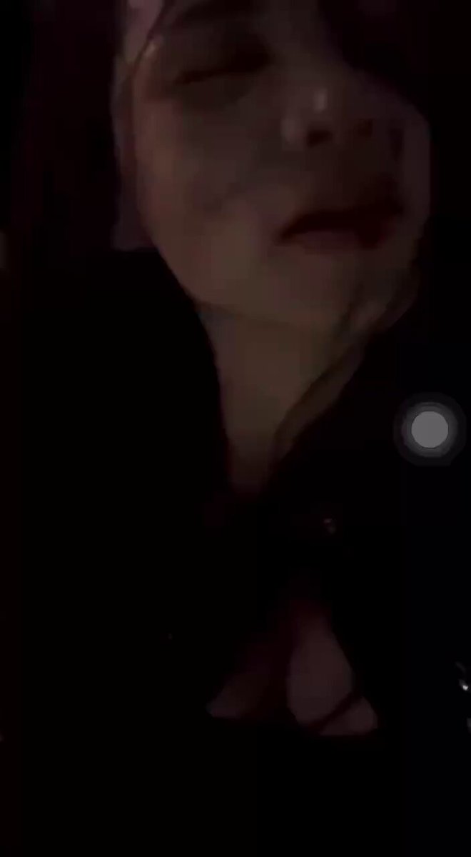 J'ai léché des inconnus quelques fois quand j'étais ivre, mais jamais comme toi.