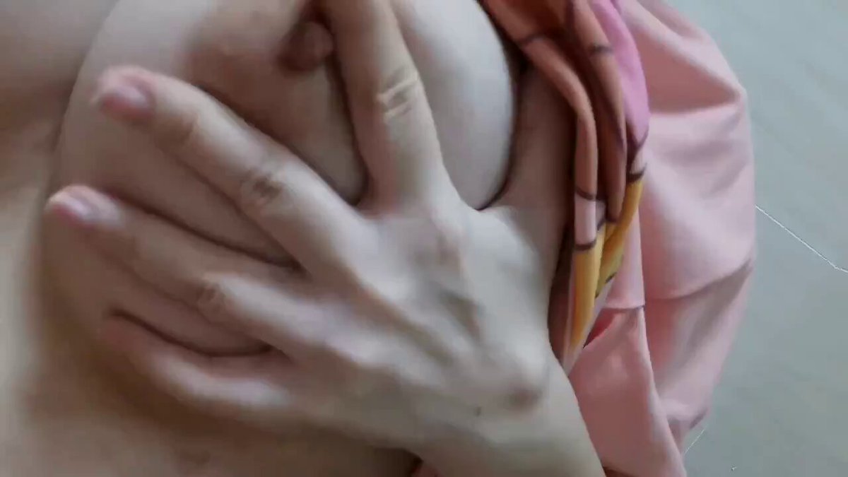 美乳嫩妹粉色布巾诱惑揉捏大奶爆乳特写