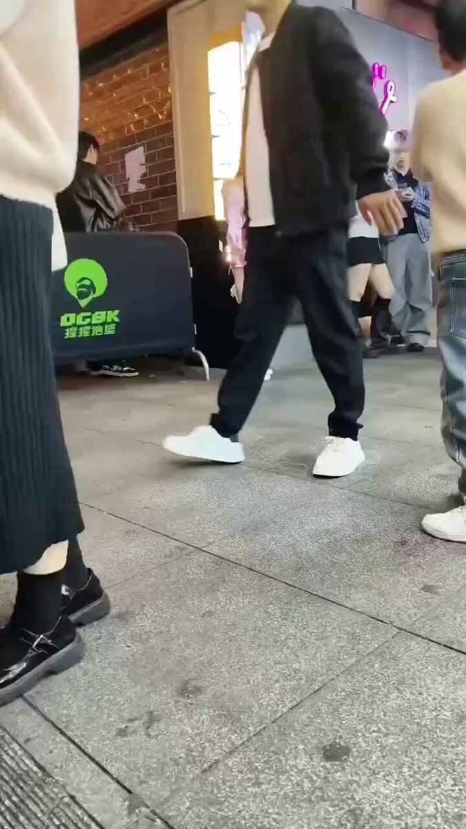 Street babe in pink miniskirt exposed! Perky butt and sexy legs on full display