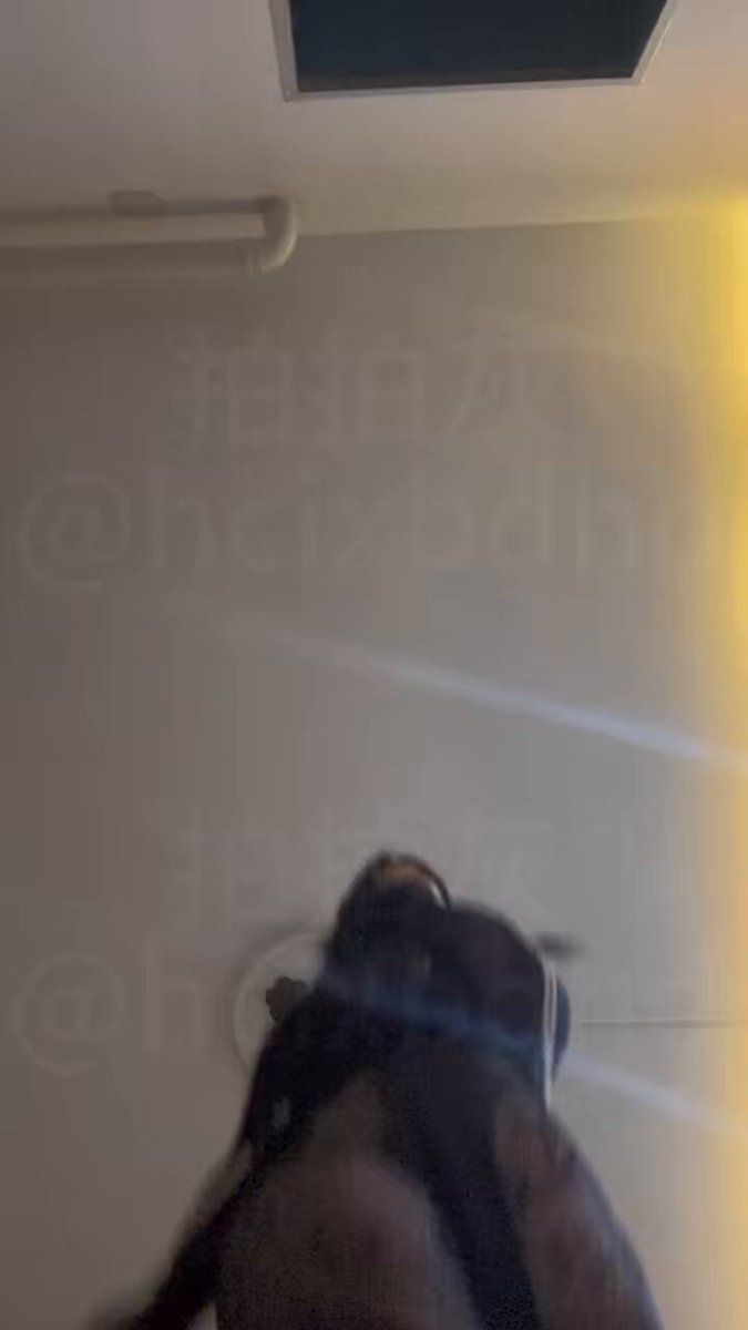 浴室翘臀诱惑！黑丝骚女POV狂扭大屁股超湿