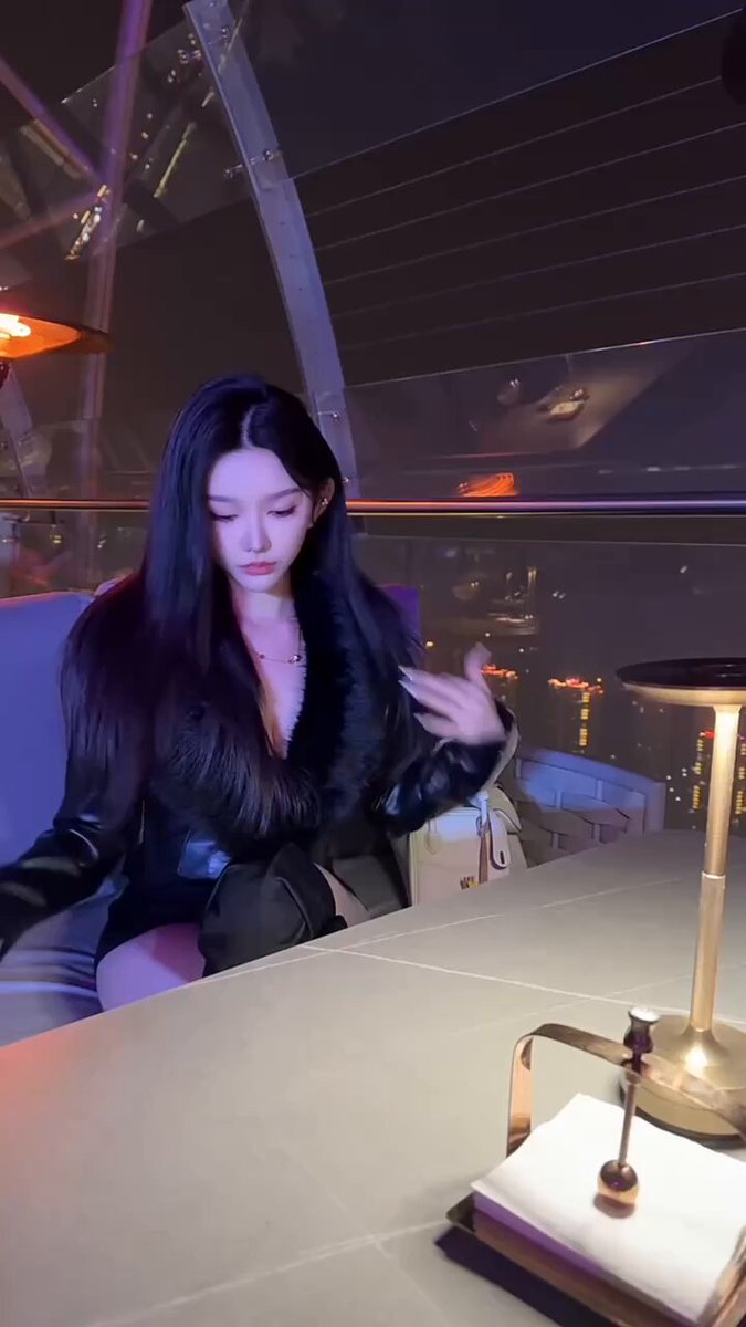 Nightview High-Rise Sexy Beauty in Black Stockings — Temptation