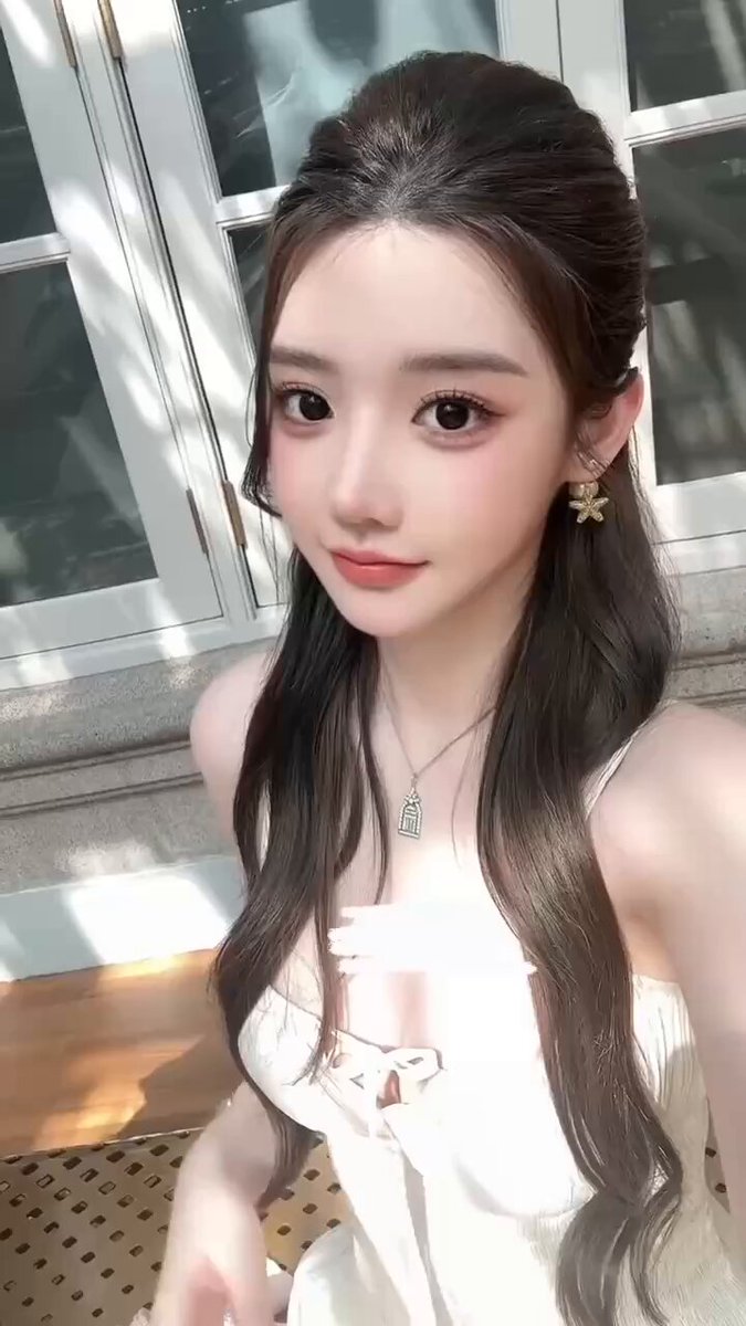 喵喵精选推荐👧🏻
#上海

刚下💦，毕业于上海大学新闻传播学院新闻系，普通话甲等，会英语
上海某传媒公司签约主持人

甜喵喵的小窝：
小甜喵tg客...