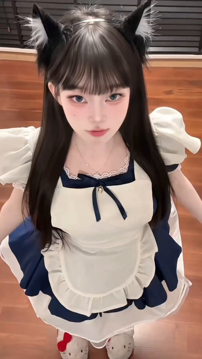 猫耳メイドの黒髪ロング美女の誘惑セルフプレイショー！123av.fun独占特典