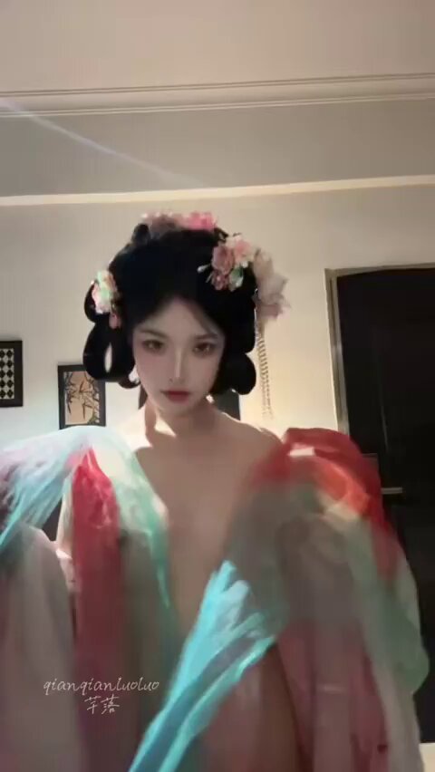 Sweet Girl Lotus Fairy Classical-Style Nude Dance — Thin Veil Can't Hide Her Pink Breasts Swaying in Temptation