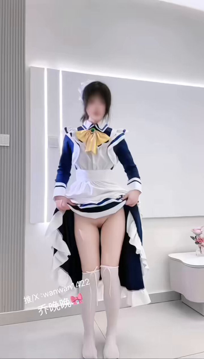 Maid Outfit Little Slut Lifts Her Skirt, Exposing Her Pussy! White-Stockinged Long Legs Spread Wide in Temptation