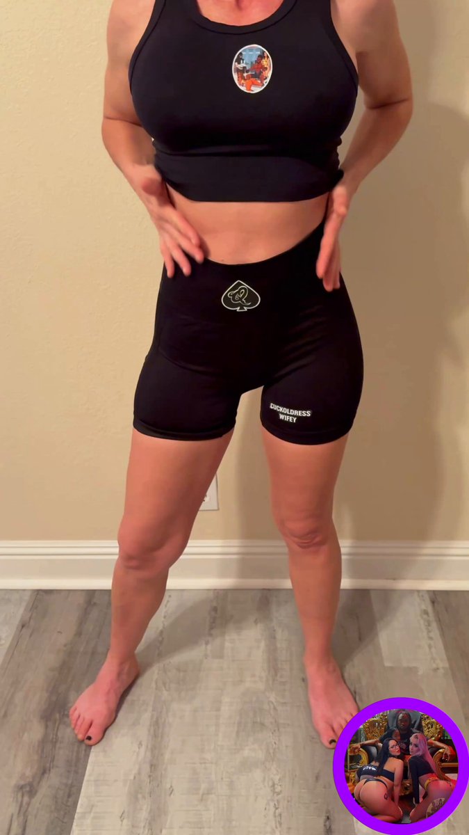 Curvy Mature Woman Cuck Matchmaker Birthday Party! Tight Pants Showing Off a Wet Pussy Tease