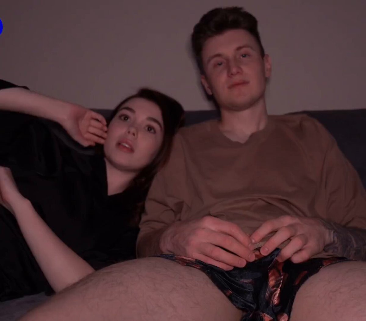 Chudai ⭐⭐⭐  
#nsfw #sex #porn #naked #nudes #squirt #pussy #goon 