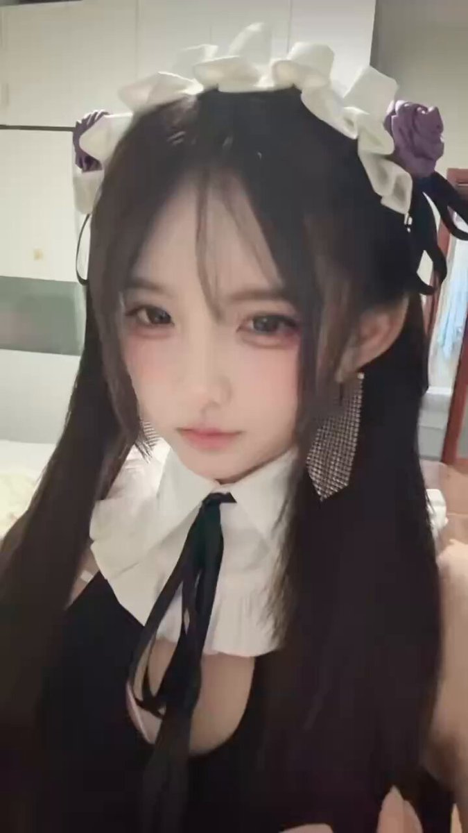 #上海
• 𝐇𝐞𝐢𝐠𝐡𝐭身高/   168cm
• 𝐖𝐞𝐢𝐠𝐡𝐭体重/   45kg
• 𝐁𝐮𝐬𝐭胸围/         C➕
兼职在校学生 JK萝莉/性感制服
• 日ξ系软萌 少女  超温柔 
•  温柔可...