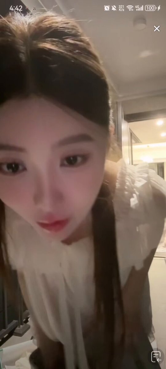 极品颜值美女走光漏点瞬间 