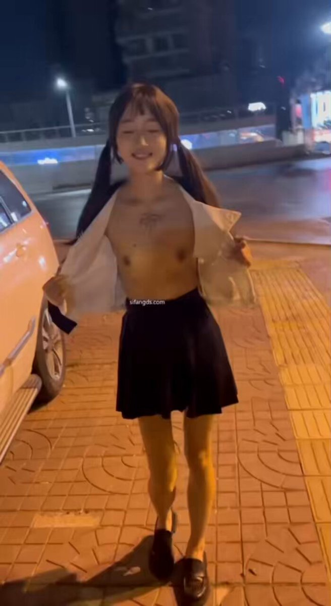 와타 #야외 #jk #트윈테일


   