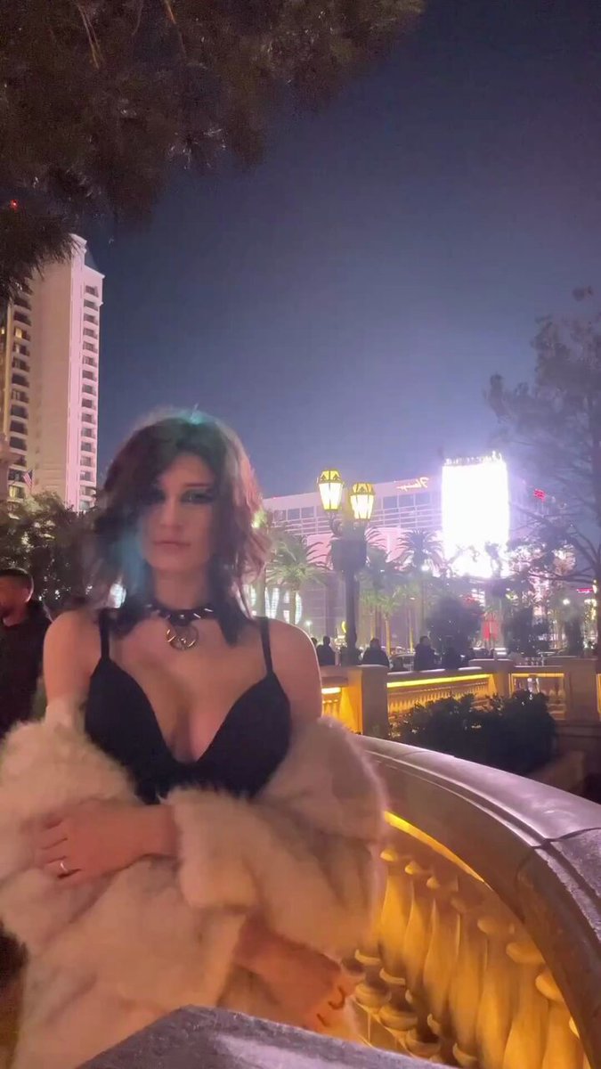 Chudai ??

#nsfw #sex #porn #naked #nudes #hentai #squirt #pussy #goon 