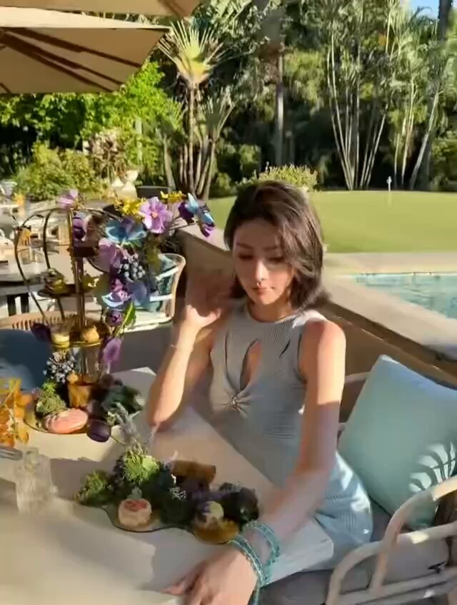 京 司藤小姐🏠 朝阳 5w 席凌

✐·🐳 北京.🍃短发
👑纯欲天花板 👑175 cm🌸 真🐼D.
cosplay上海展会常驻嘉宾🏆🏆🏆
大牌气质 T台活动Show🧚‍♀️ 高端V...