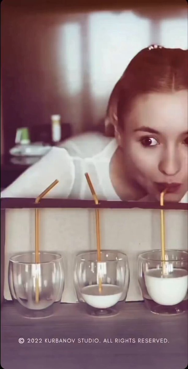 美女三管吸奶狂欢！大嘴吞管淫荡挑逗