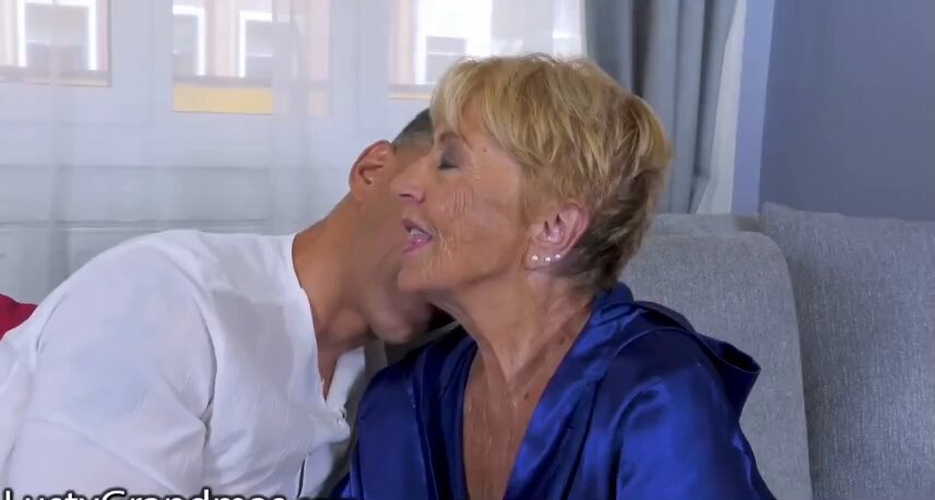 Blonde Mature Woman Sofa Frenzy! Deep-Throat, Huge Cock Riding and Intense Pounding with Multiple Orgasms