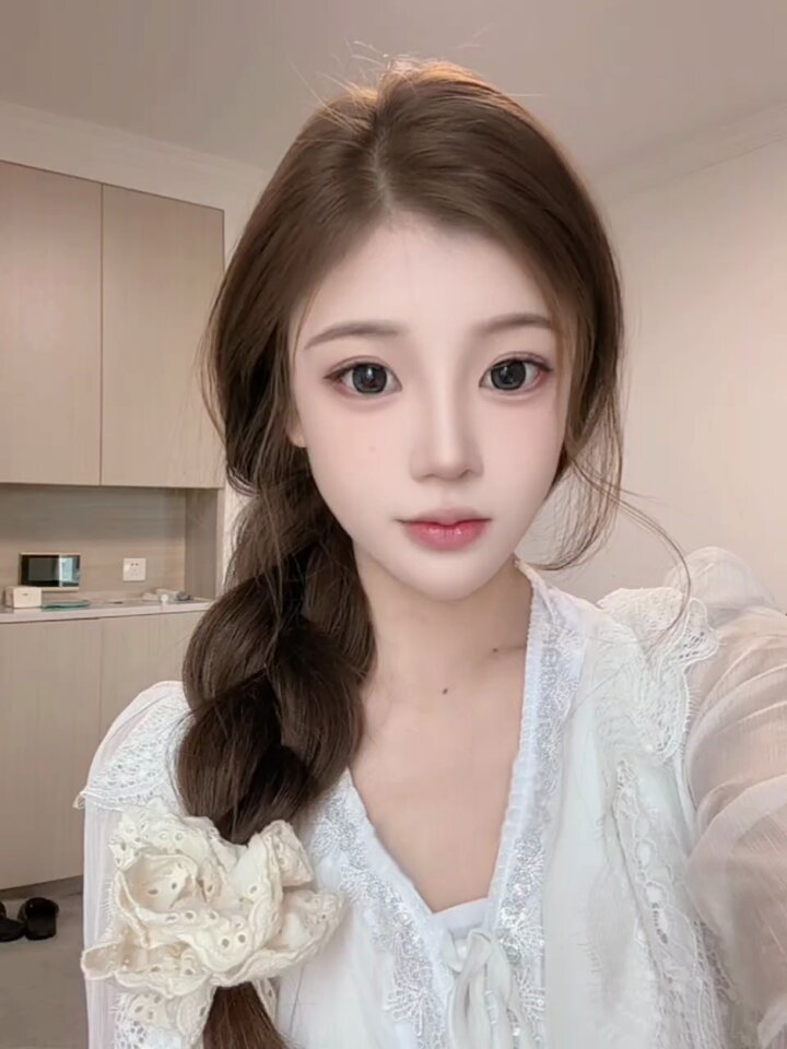 杭州

167D/04年82斤
极品小纯皮肤雪白，清纯甜美 你的圈外女友给你初恋的感觉

TG频道： 
TG客服：
QQ：1368343164（主号）3220759194（备用号） ...