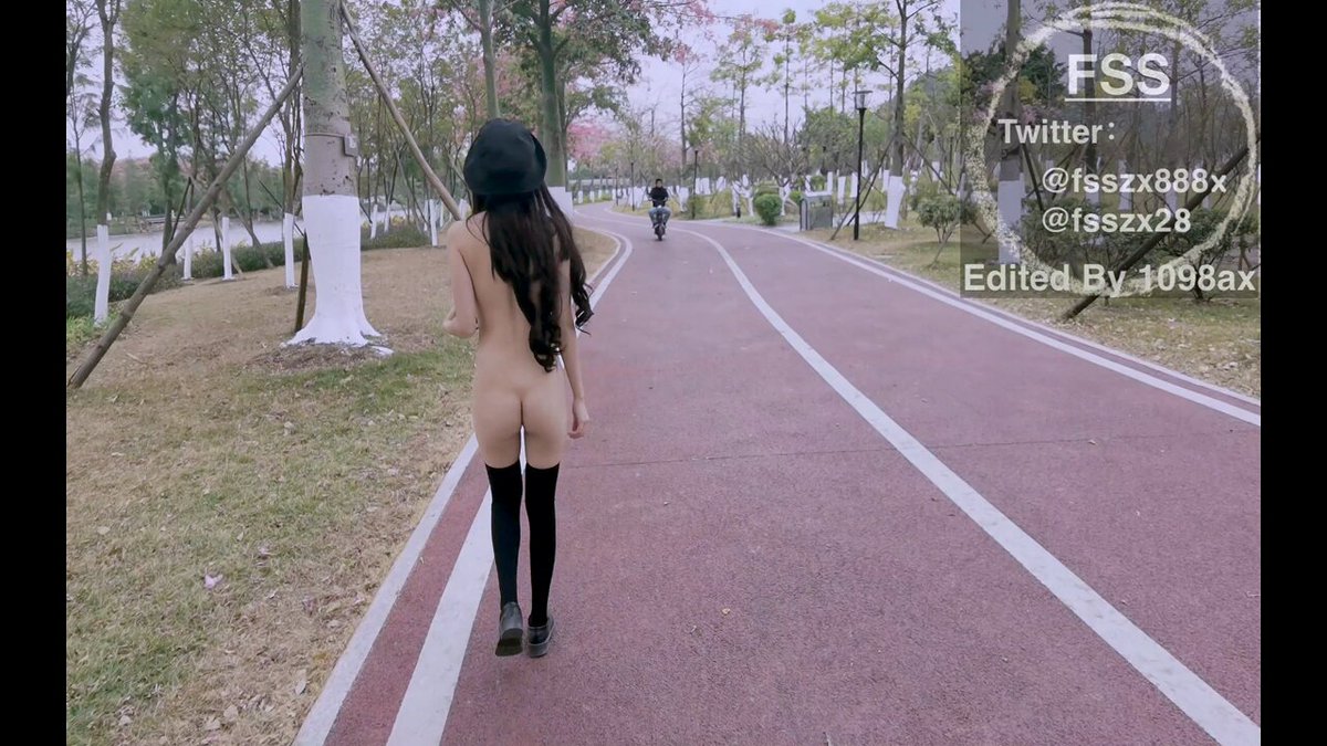 #Exposição# Quando não há como se esconder da exposição pública, encare-a com coragem. O pior que pode acontecer é ser pega e ser fodida ...