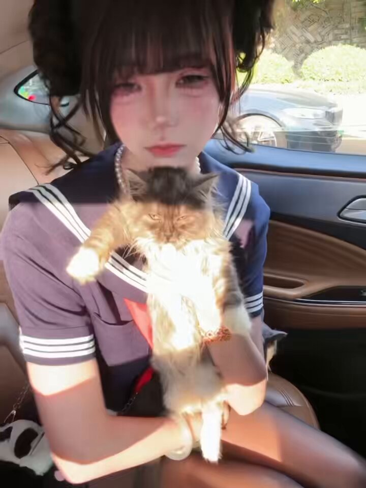 竹心推荐💕【#广州 】
—简介:
#大爆款  不预约排不上    
 : 166cm 44𝘬g真实E纯天然.   冷白皮,白到发光
性格乖巧温顺,大学生短期兼职,谈吐...