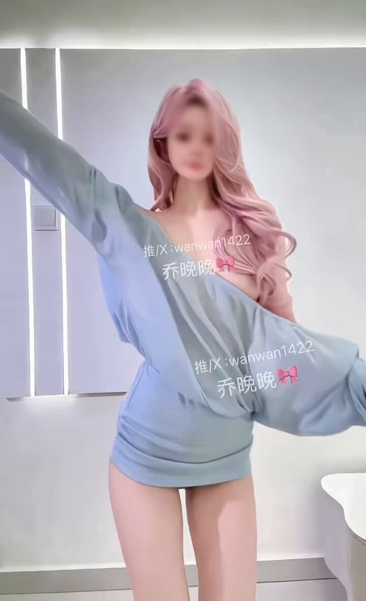 Pink-haired beauty undresses in the bathroom! Big breasts exposed and genitals fully revealed