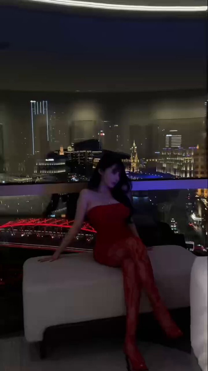 High-Rise Red Dress Beauty Temptation! Fishnet Stockings & Perky Butt Tease in the Night View