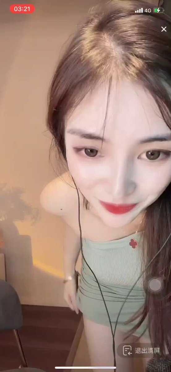 榜一大哥线下肯定看得比直播多 