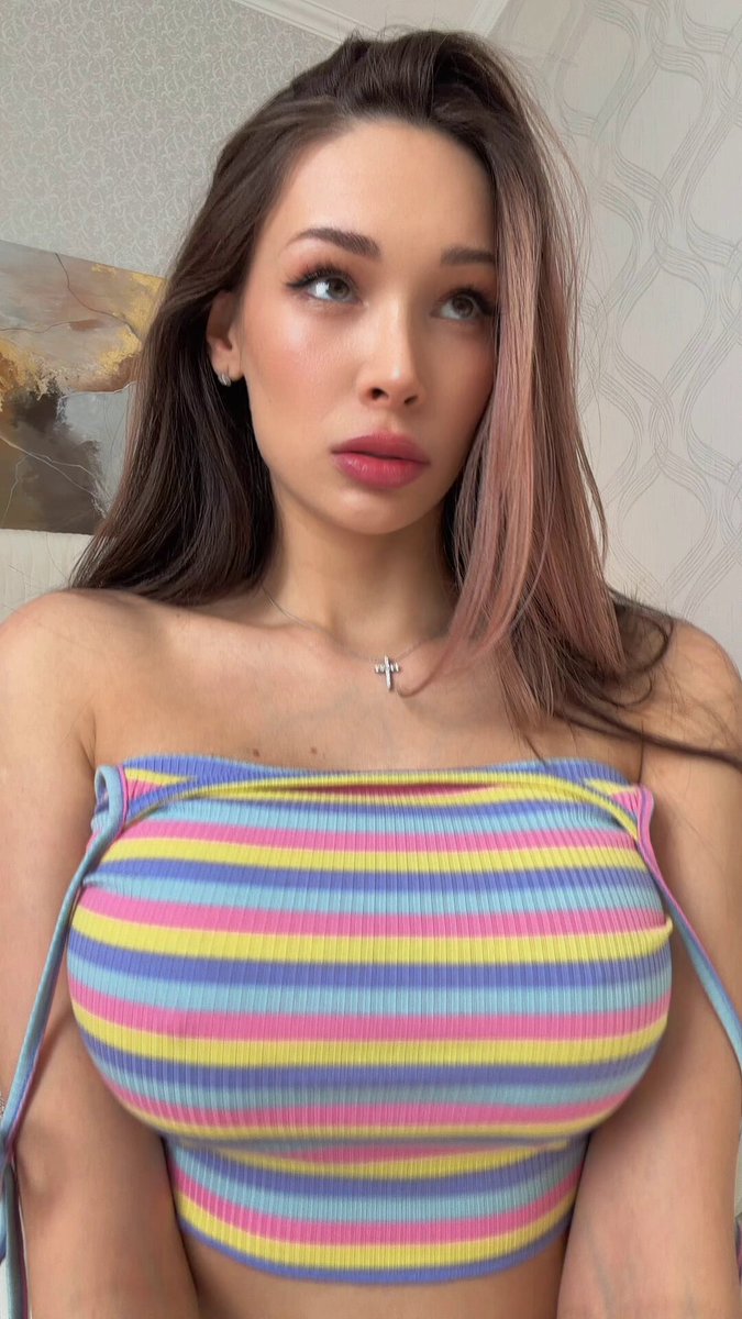 Rainbow-Striped Busty Beauty Teasing in a Selfie! Big Breasts Jiggle, Waiting for You to Squeeze