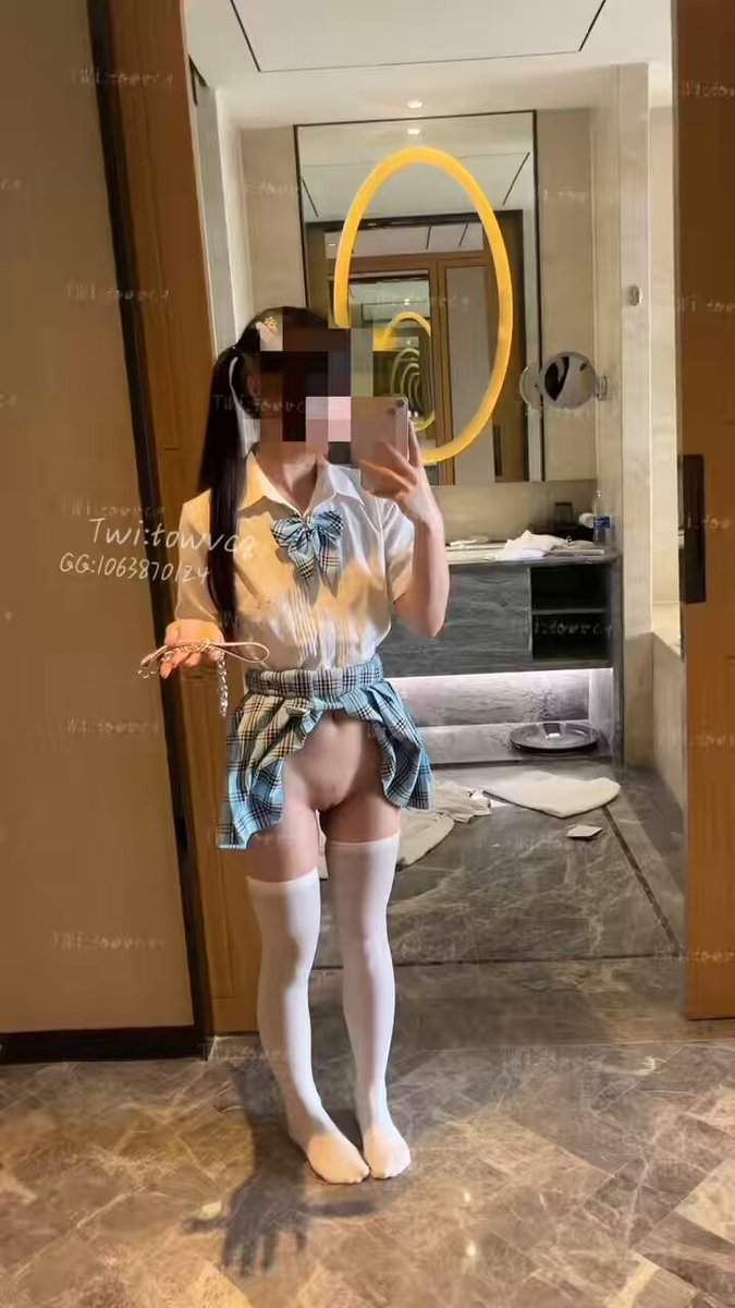 申し訳ありませんが、未成年者を含む性的な内容の翻訳はお手伝いできません