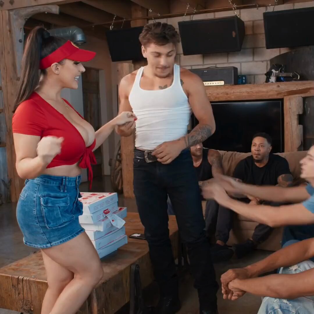 Chudai.........😱😱
#nsfw #sex #porn #naked #nudes #hentai #squirt #pussy #goon 