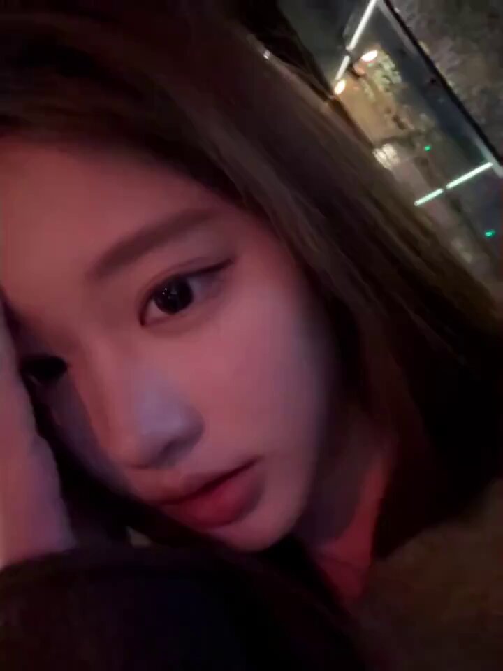 请用男朋友的口吻跟我说一句话让我提前体验下有男朋友的生活 不想要老公了 