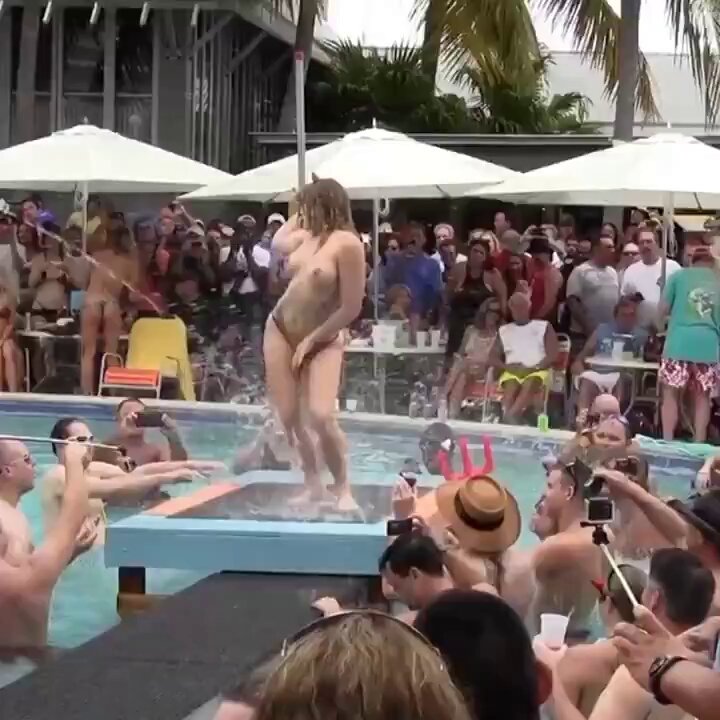 CHUDAI #nsfw #sexo #pornô #nua #velha #hentai #esguicho #goon #vídeoantigo #vídeoviral 