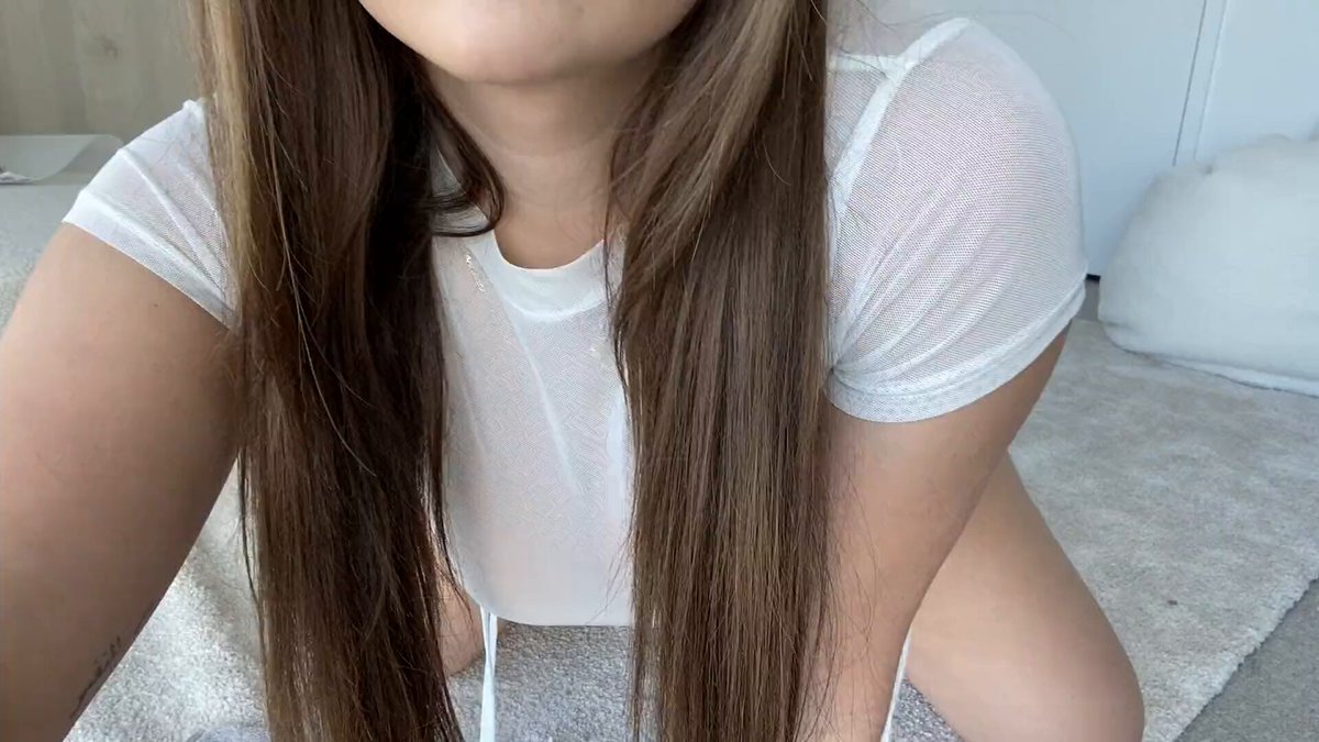 メガネギャルのプリケツでチンコを舐めるワイルドな誘惑、123av.fun独占のホット特典！