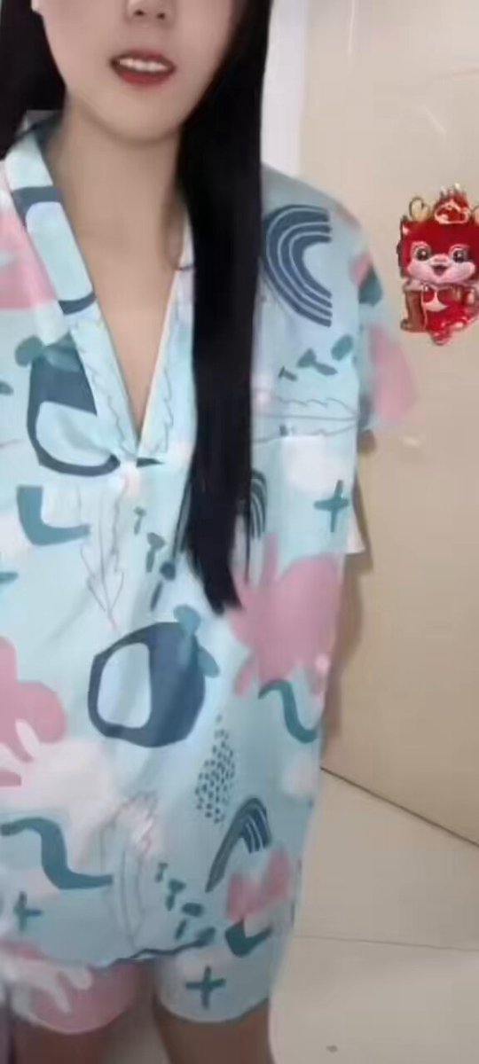 弹幕说主播眼睛好看就被套路了