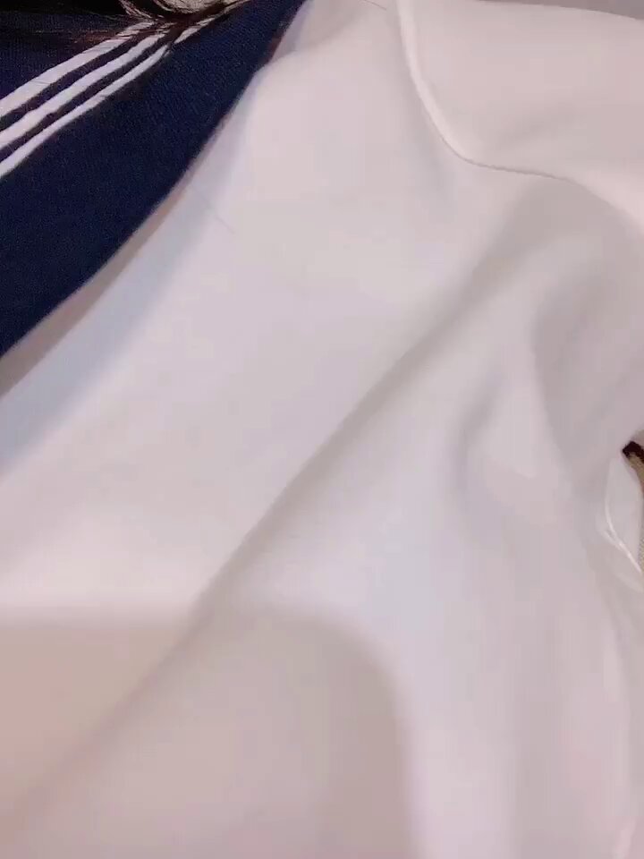 Kalau suka, silakan kirim pesan pribadi! Apa yang kamu lihat, itulah yang kamu dapatkan.