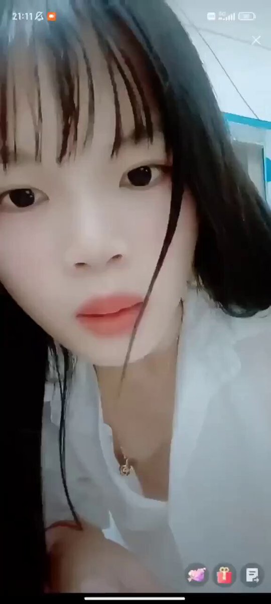 姐妹，你为了大哥的火箭，太拼了 