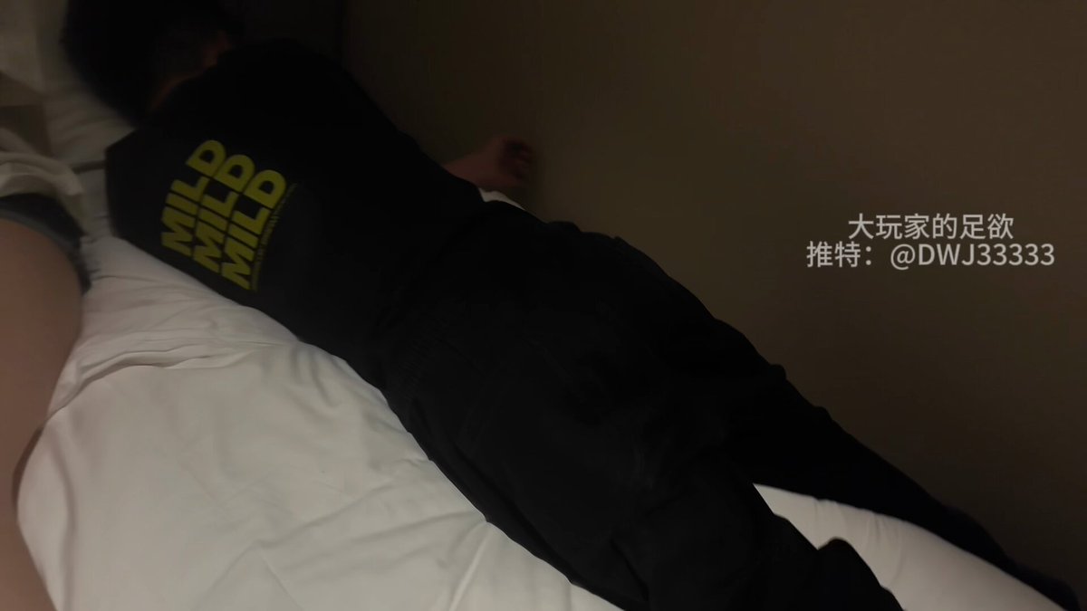 Busty Girl Bed Seduction Footjob! Tender Feet Clamp His Cock, Furious Strokes to Ejaculation