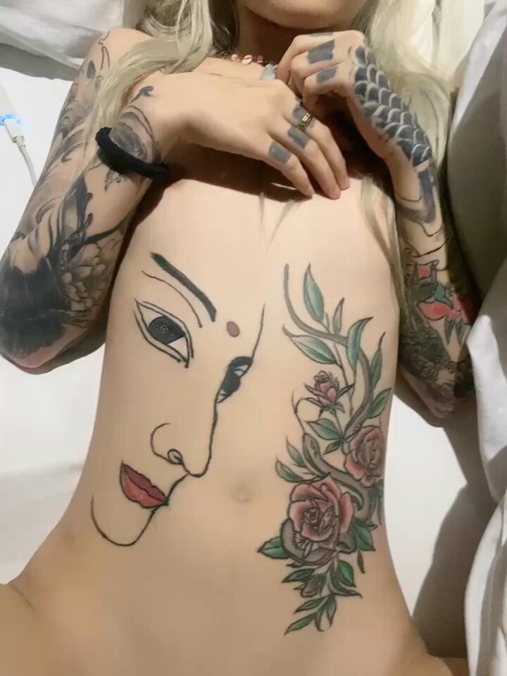 Tattooed Blonde Slut Naked on Bed, Masturbating and Showing Hairy Pussy — 123av.fun