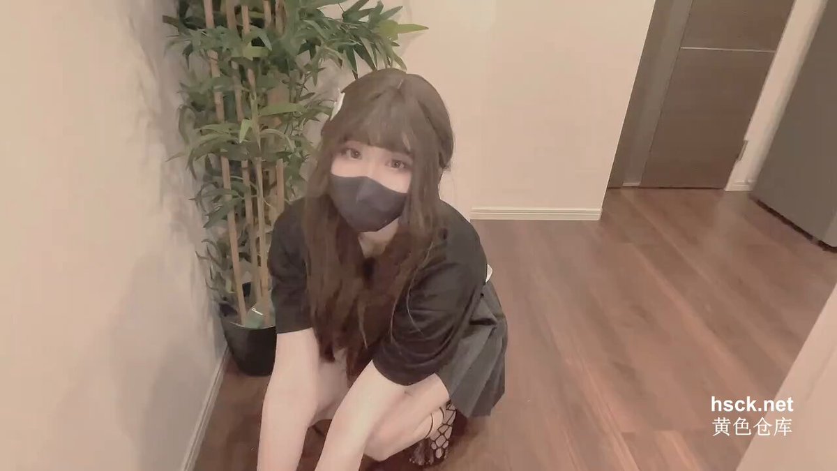 甜美可愛的小母狗被訓了