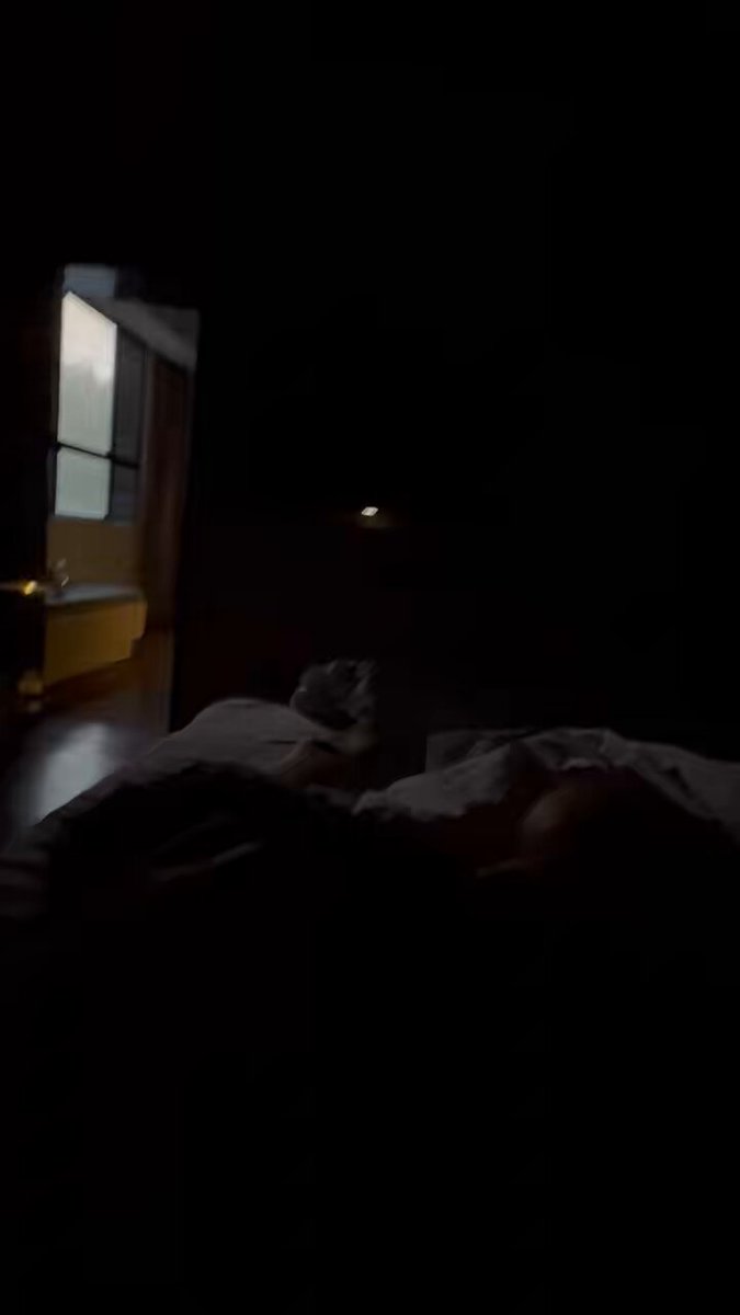 早上好，天刚亮就被口醒，那就只能摁着她的头了。
 
 
 