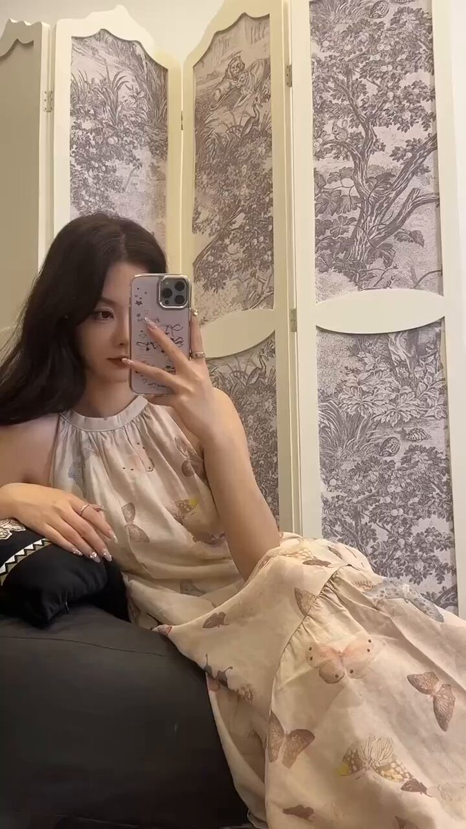 #상하이🏠5 베이징 현대음악학원 · 대학원 입학시험 준비하는 전문 신입생 · 키 172cm · 고향 산둥 · 나이 2002 · 체중 93kg · 가슴 사이즈 Small ...