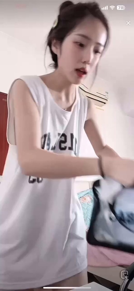女生在家都不喜欢穿内衣？ 