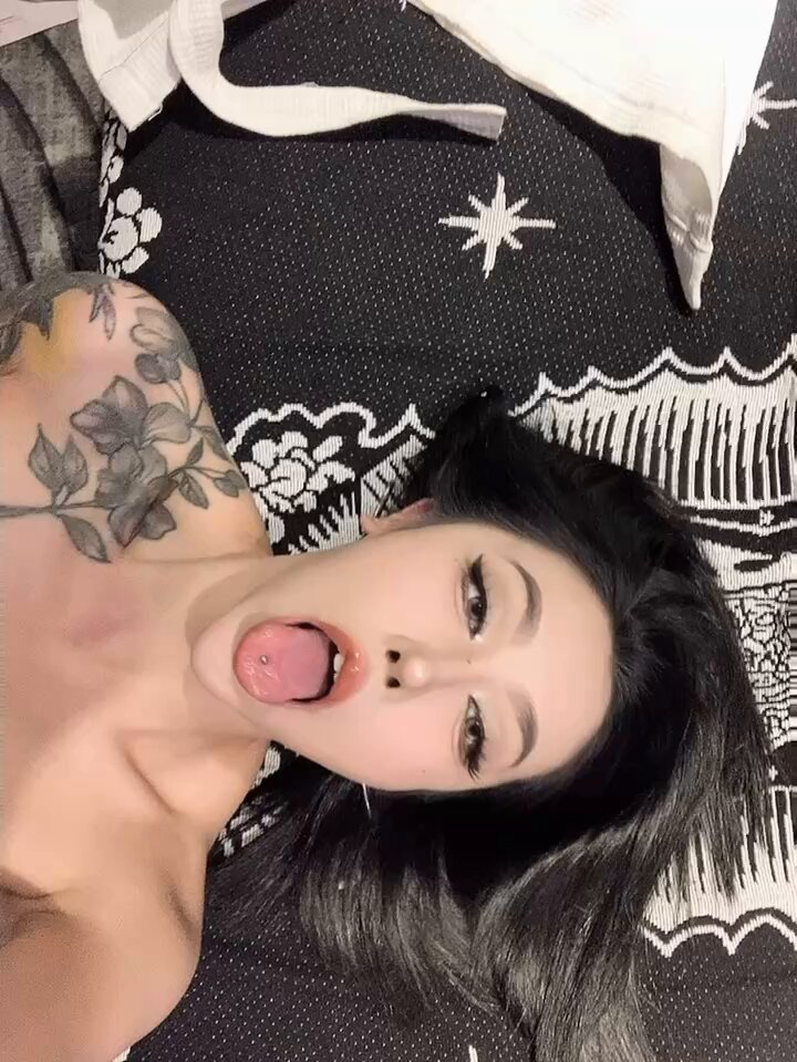 北京极品全能网红
净身高171 真🐻32C
ins网红 川美毕业/主业DJ
欧美风👅SM极致反正
（📱联系方式 主页简介） 
