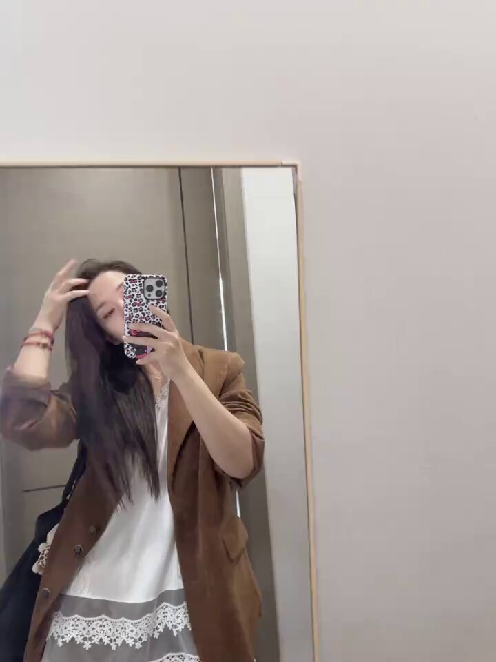 Den femte dagen av nasjonaldagen. Det lykkeligste i går var nok da en liten fremmed kalte meg «søster» mens jeg lekte med sønnen min ute....