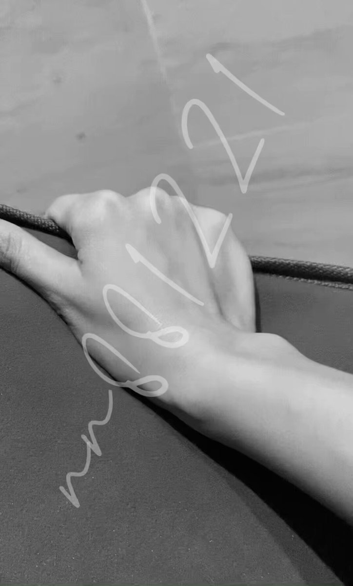 আমি এই বালিশটা ছিঁড়ে টুকরো টুকরো করতে যাচ্ছি... আমি যখন মাতাল তখন আমার সুবিধা নিয়ে আমাকে নষ্ট করো না! #DrunkenSex# শুধু বলো তুমি আমাকে আ...