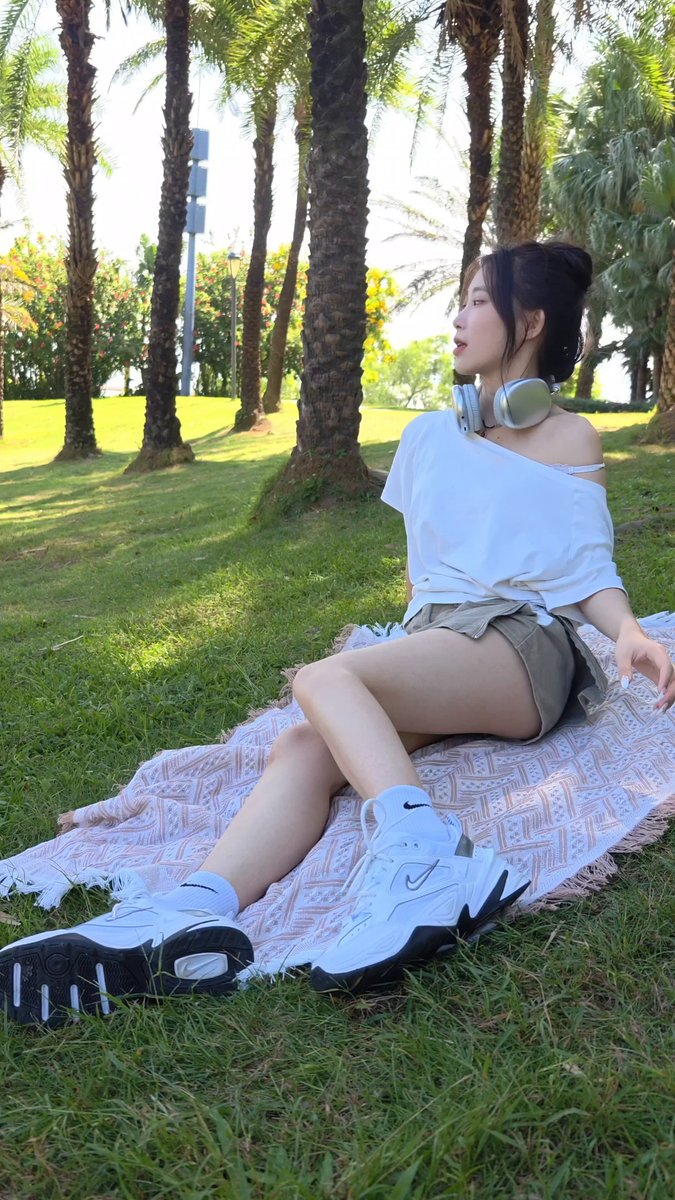 看起来好舒服 马上一会给你们看看小脚的视频！！ 